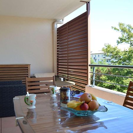 Spacieux 3 Pieces Avec Terrasse, Piscine Et Garage, A 2 Pas De La Plage - Saint Raphael - Fr-1-226A-274 Exteriér fotografie